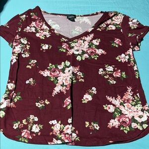 Rue21 Burgundy Floral Short Sleeve Top